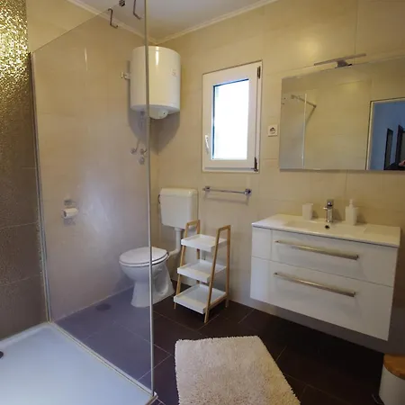 Vukovic Apartment Selce