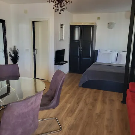 Apartment Vukovic *